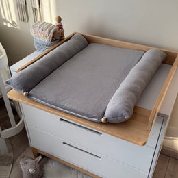 Changing Pad with Bolster - Graphite